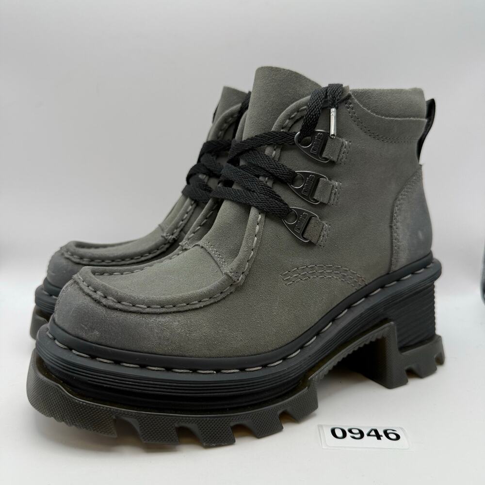DR MARTENS WOMEN'S 6 WAXY SUEDE CORRAN 3 EYE PLATFOM BOOTS GRAY